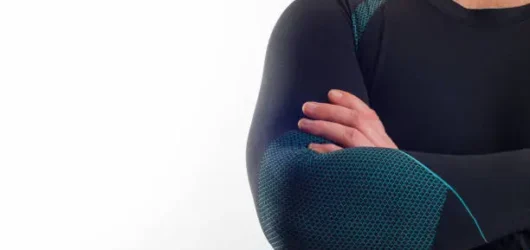 Mejores opciones de camisetas térmicas para hombre: Tiendas, Como escoger la talla ideal, Tipo de telas, Comodidad
