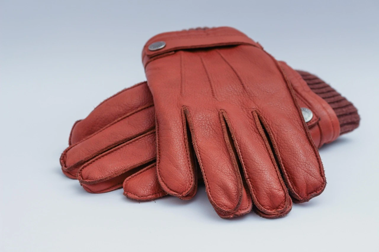Guantes de invierno para hombre: la guía definitiva para no pasar frío en las manos este 2025